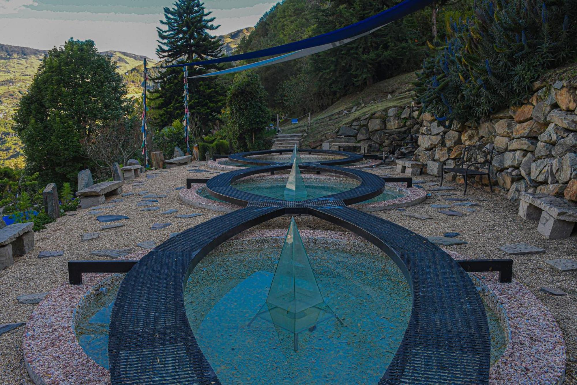 Twelve Hummingbirds Andes Retreat Hotel Paute Exterior foto